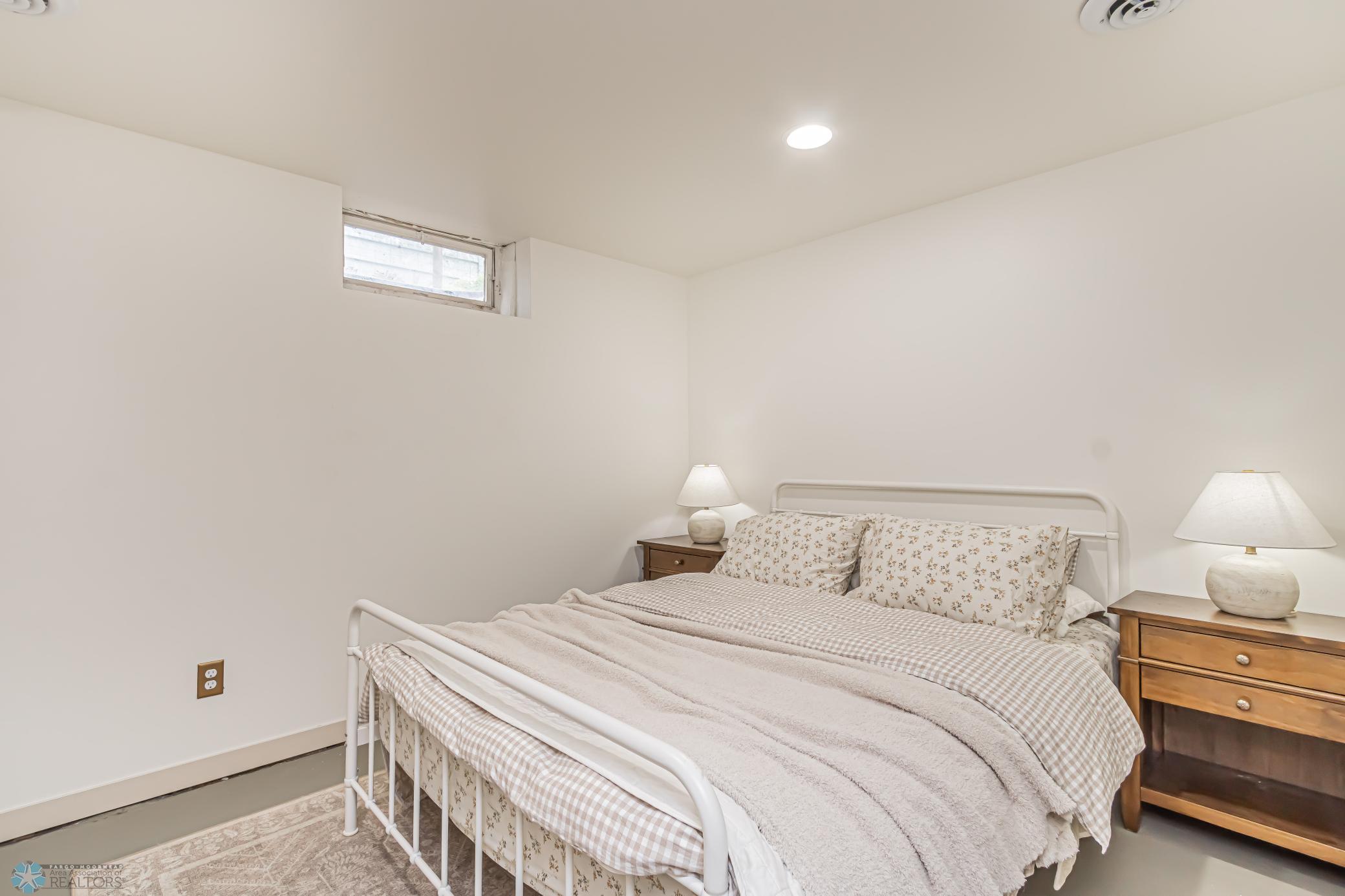 Bedroom3_1.jpg