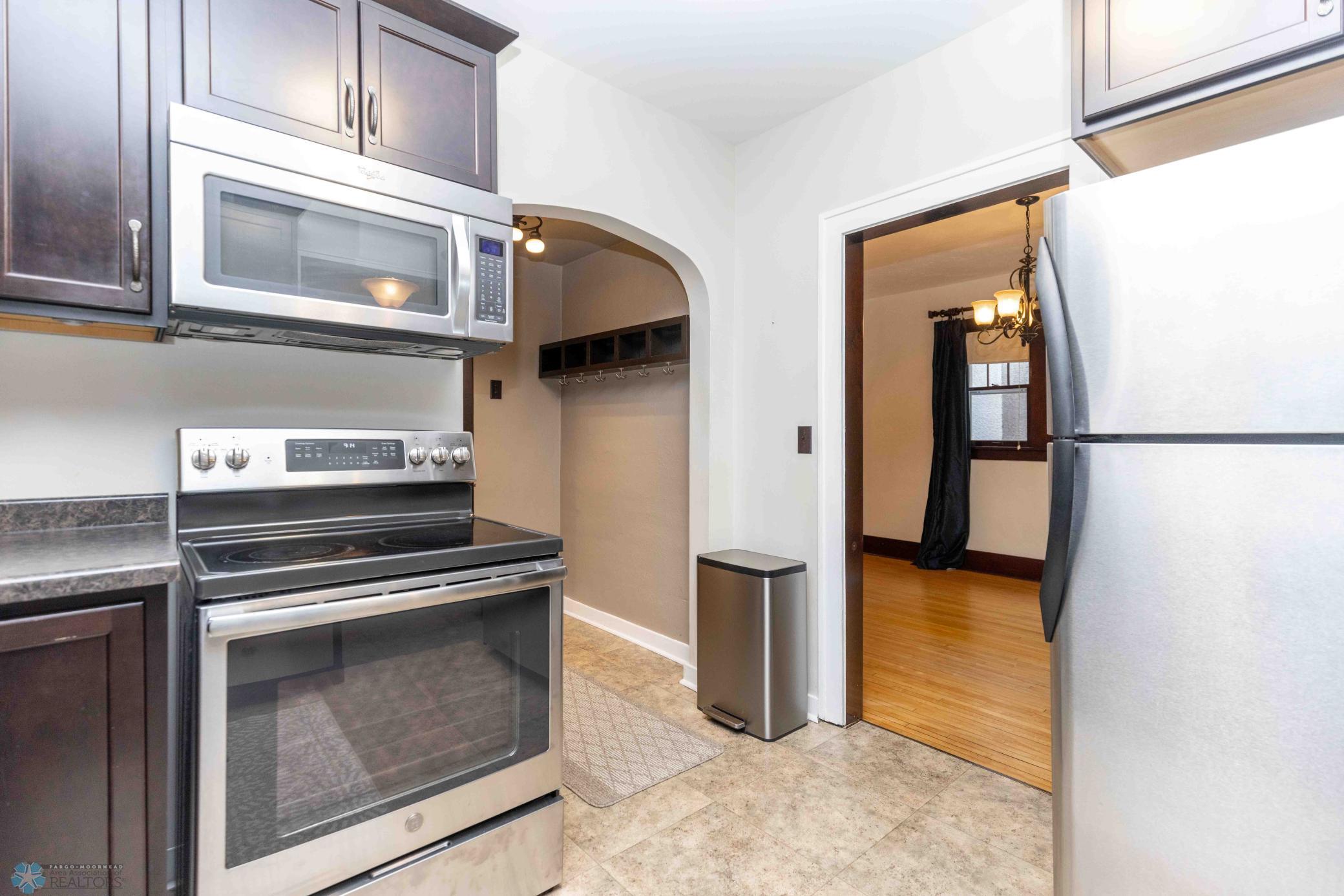All Stainless Steel appliances included