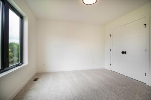 1614 Shannon Oaks Boulevard NE, Rochester, MN 55906