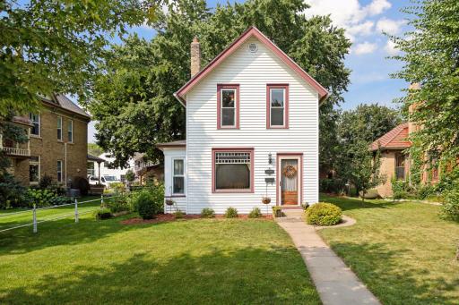 111 N Elm Street, Chaska, MN 55318