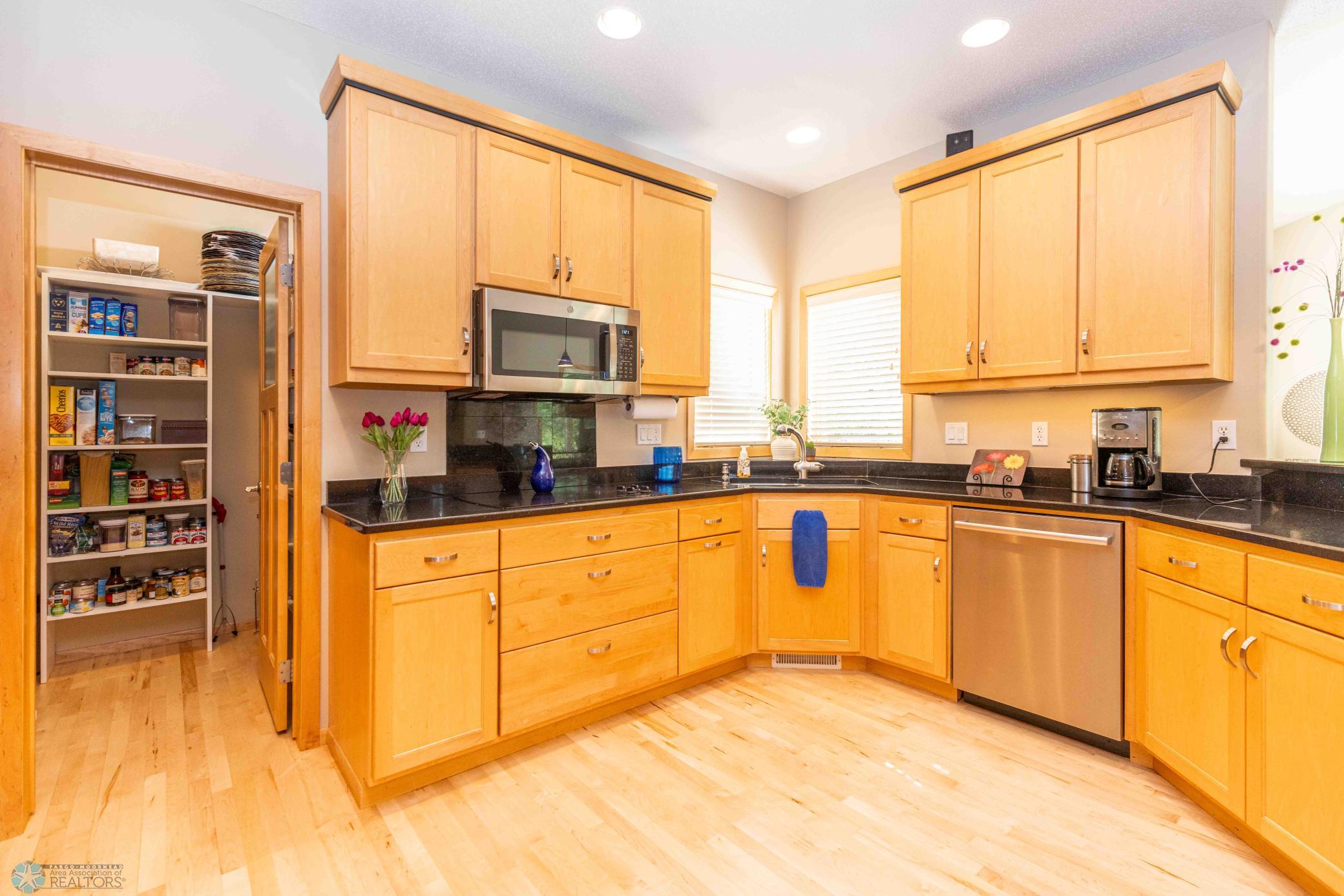 4439 3 St S moorhead-49.jpeg