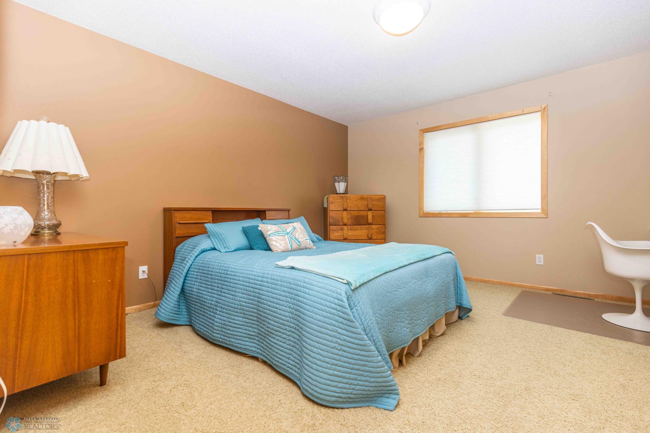 4439 3 St S moorhead-62.jpeg