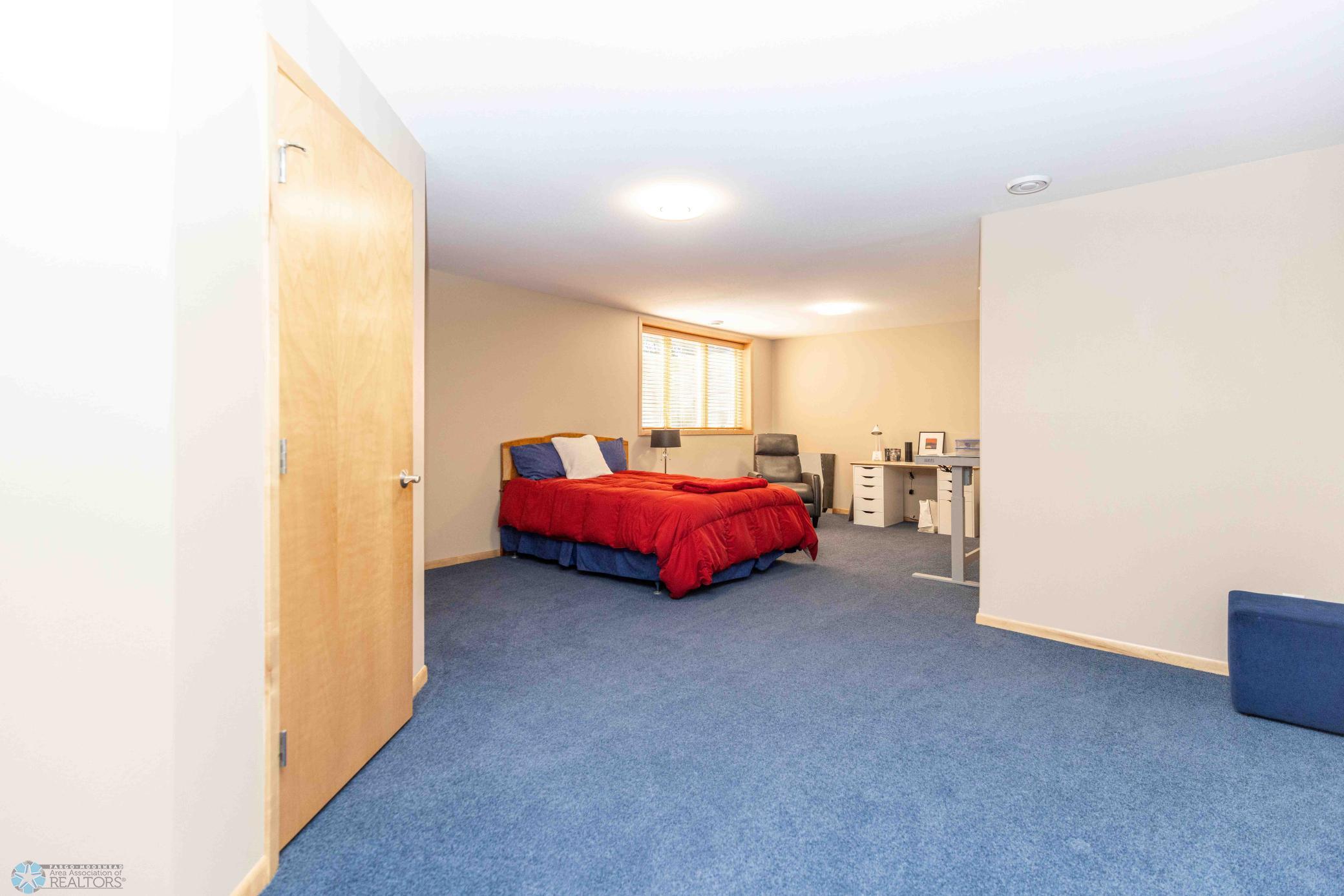 4439 3 St S moorhead-79.jpeg