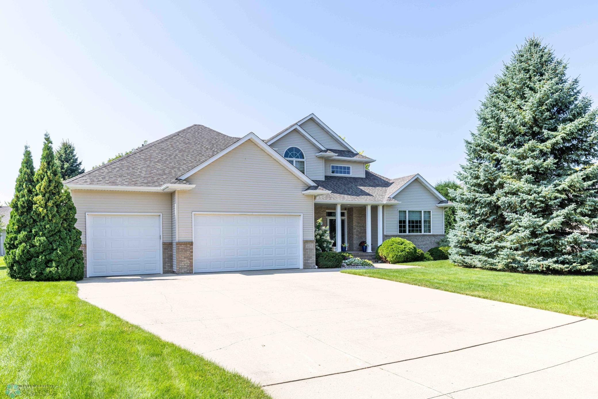 4439 3 St S moorhead-2.jpeg