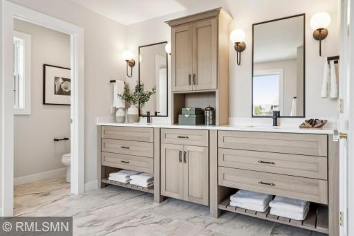 4130 Vista View Drive, Chaska, MN 55318