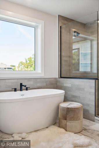 4130 Vista View Drive, Chaska, MN 55318