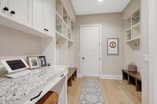3788 Woodland Cove Parkway, Excelsior, MN 55331