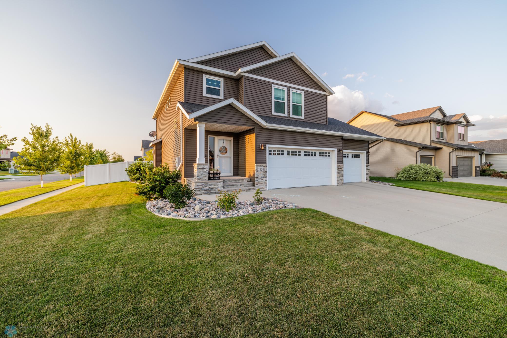 Amdak__1136 26th Ave W West Fargo ND_EXTERIOR_0001.jpg