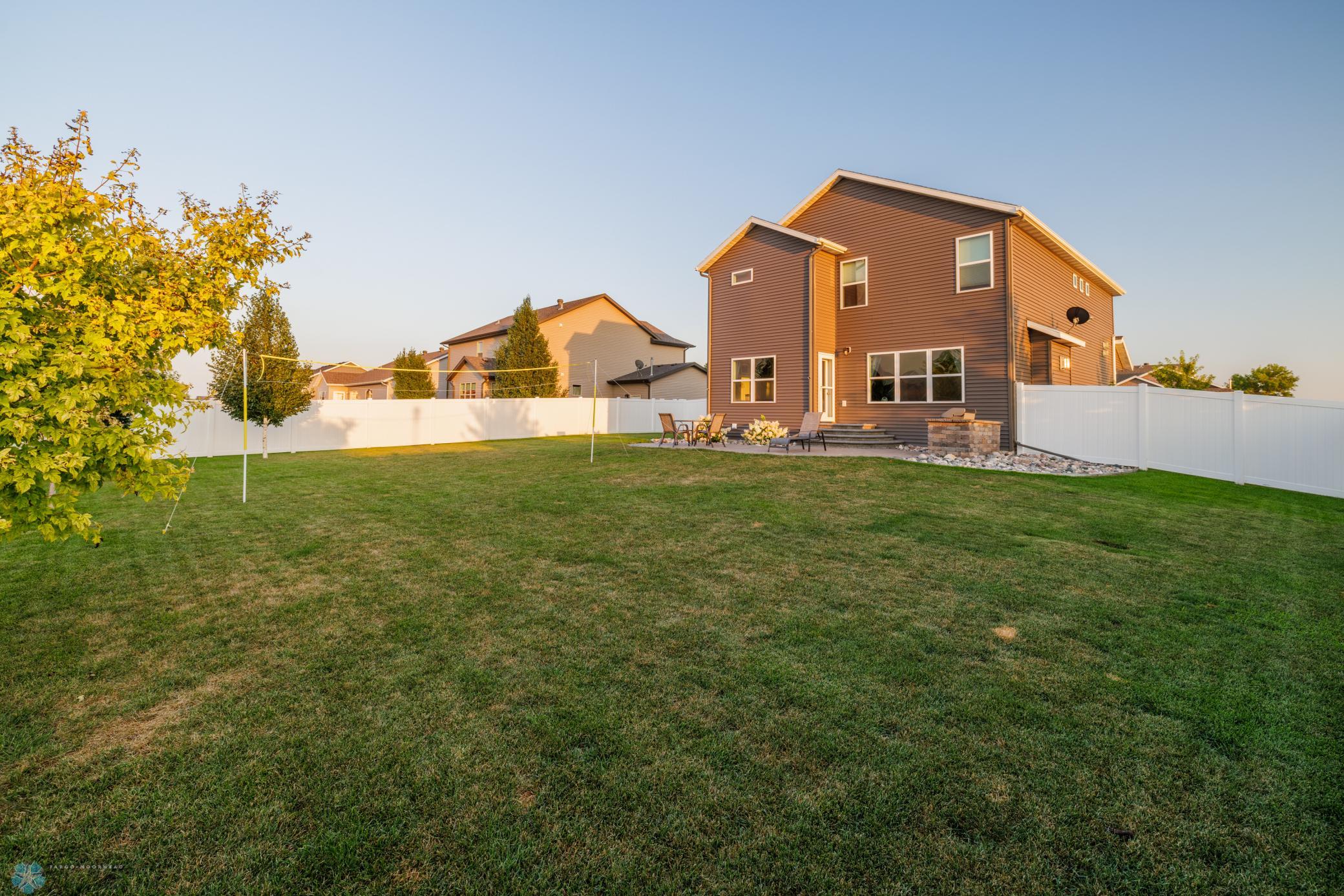 Amdak__1136 26th Ave W West Fargo ND_EXTERIOR_0008.jpg