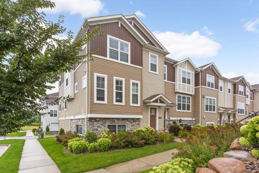 791 Roselyn Drive, Victoria, MN 55386