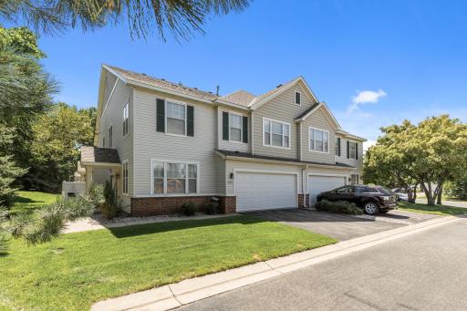 1703 Countryside Drive, Shakopee, MN 55379