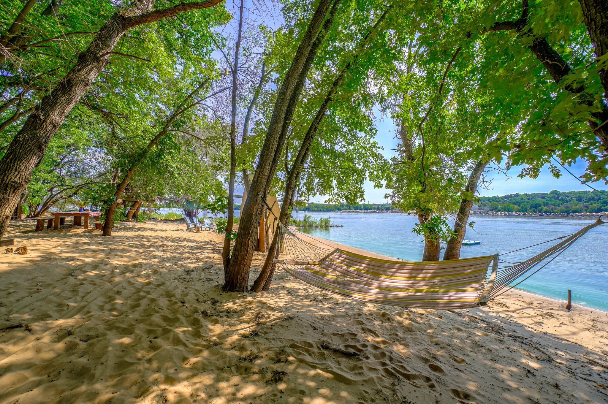 Oh...what to do? Read or nap in the hammock, take a beach walk, take a swim? Take the boat to Hudson for Sunday brunch?