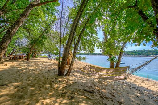 Oh...what to do? Read or nap in the hammock, take a beach walk, take a swim? Take the boat to Hudson for Sunday brunch?