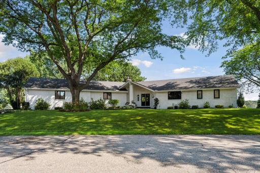 3550 Island View Circle NW, Prior Lake, MN 55372