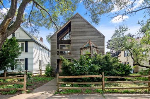 834 Van Buren Avenue, Saint Paul, MN 55104