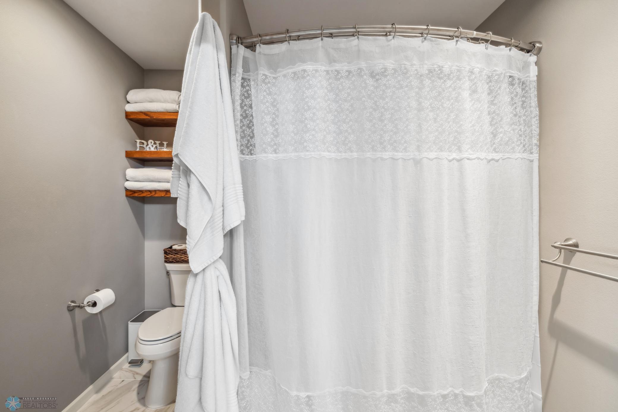 Primary Ensuite Bathroom