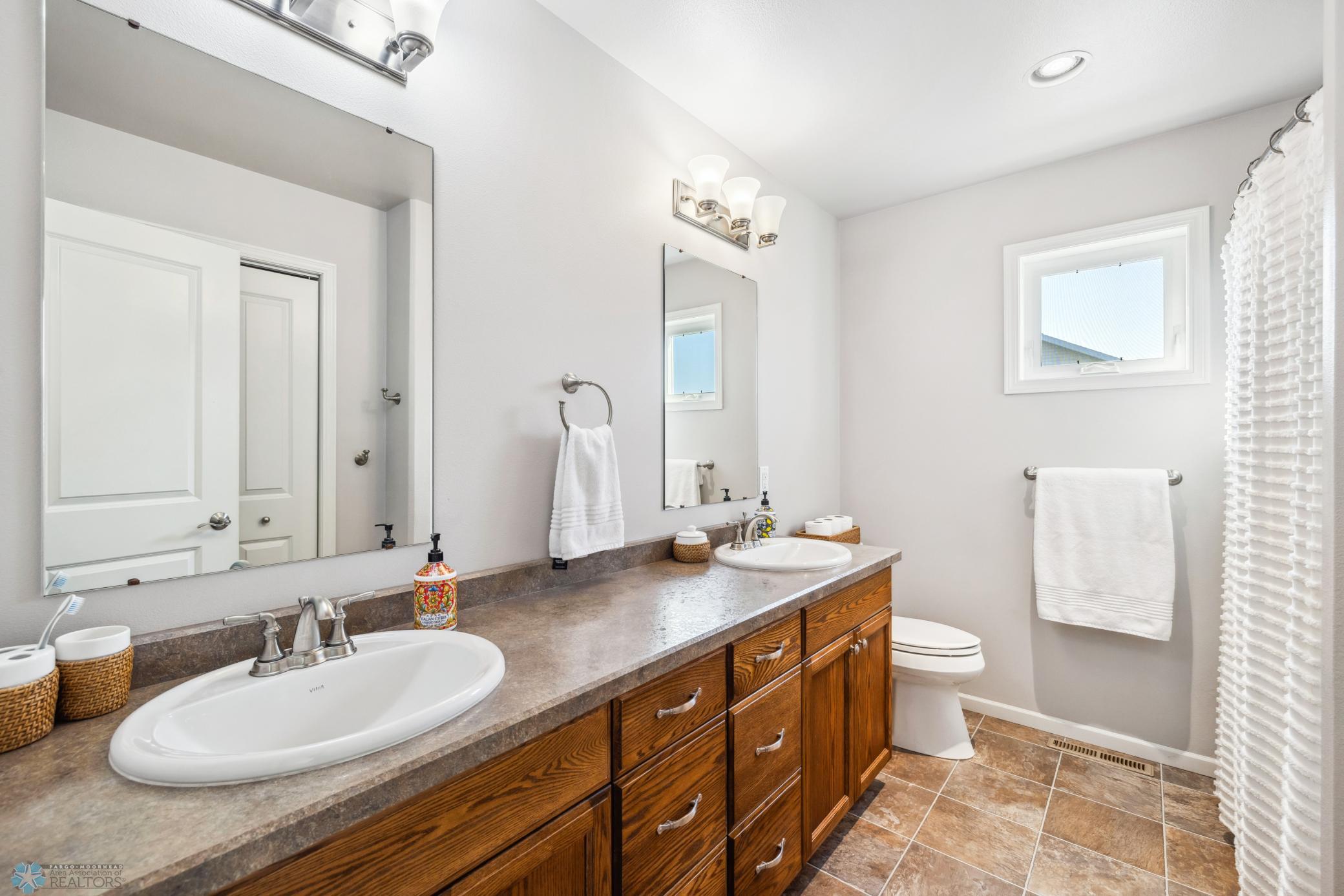 Full Bathroom Upstairs