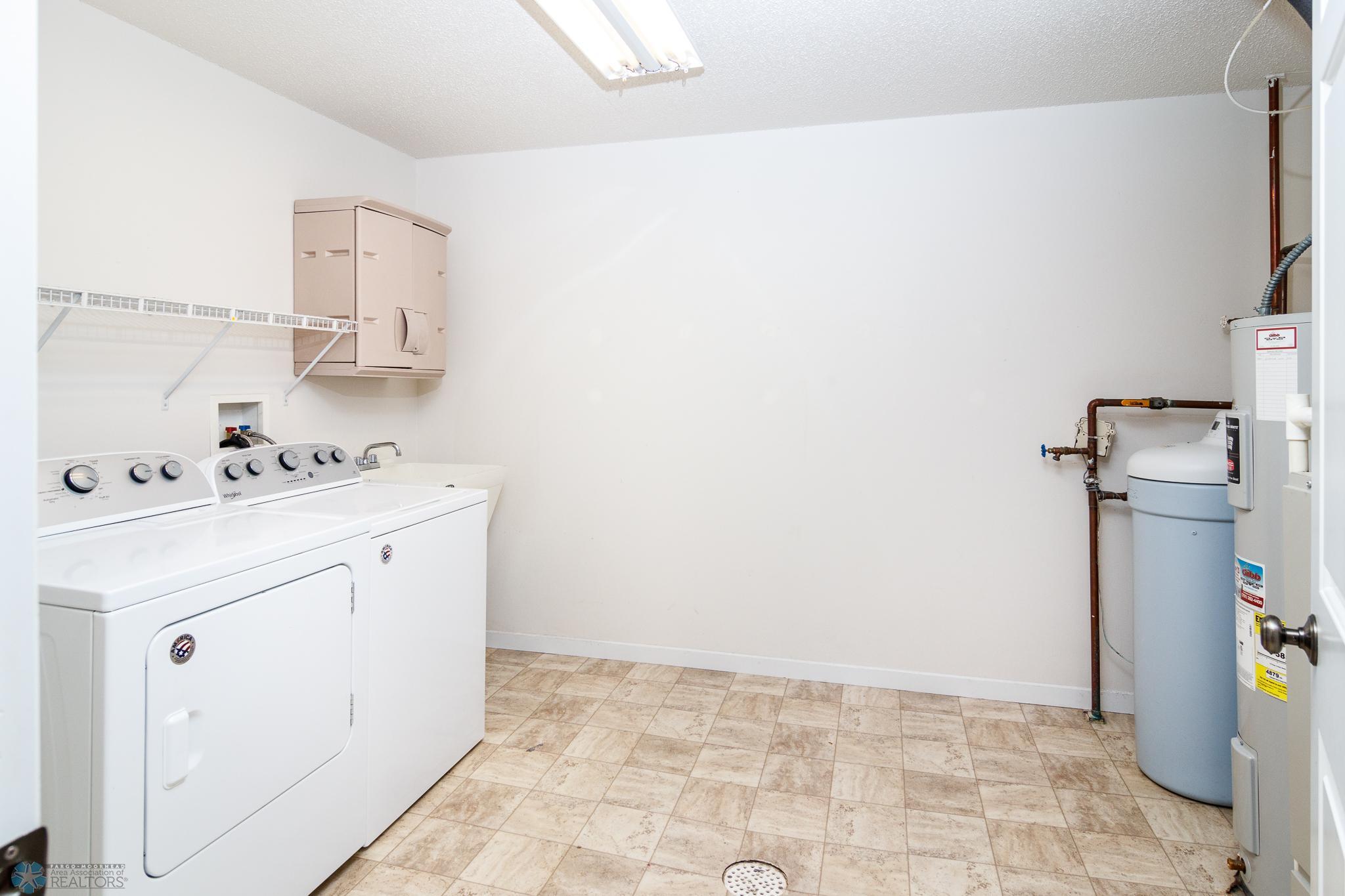 laundry/utilities