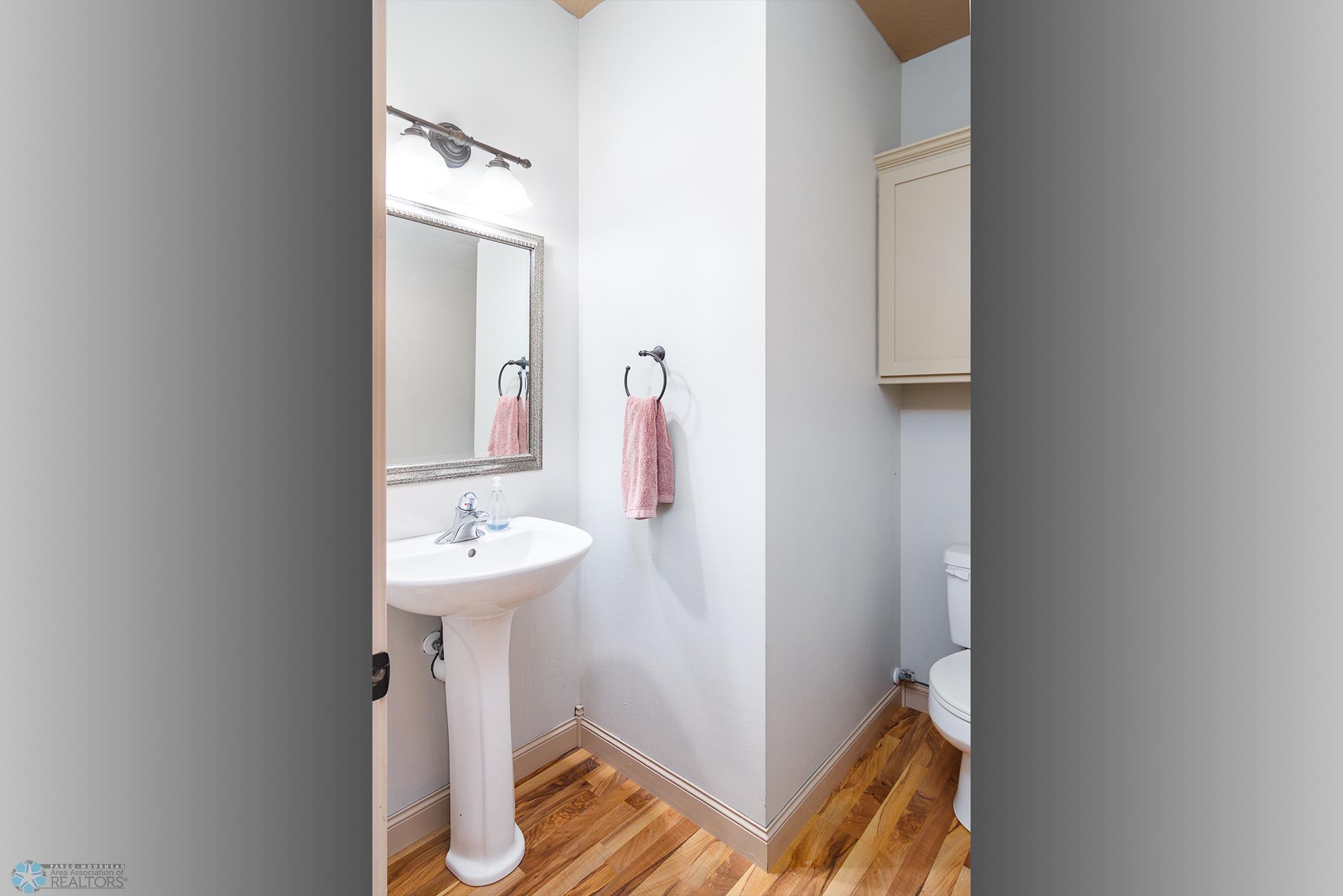 1/2 Bath