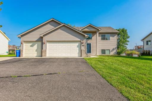9802 44th Street NE, Saint Michael, MN 55376