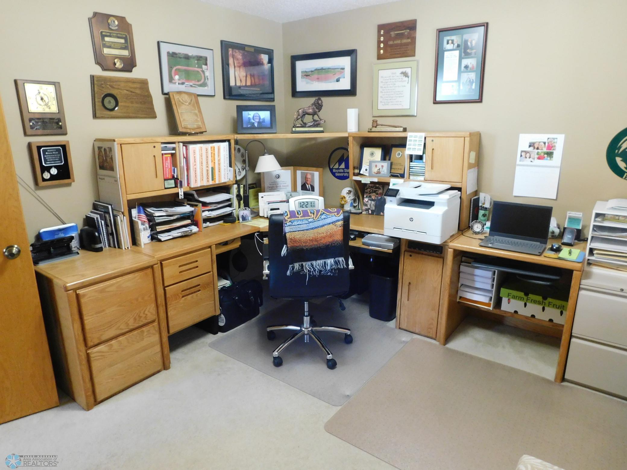 office/bedroom