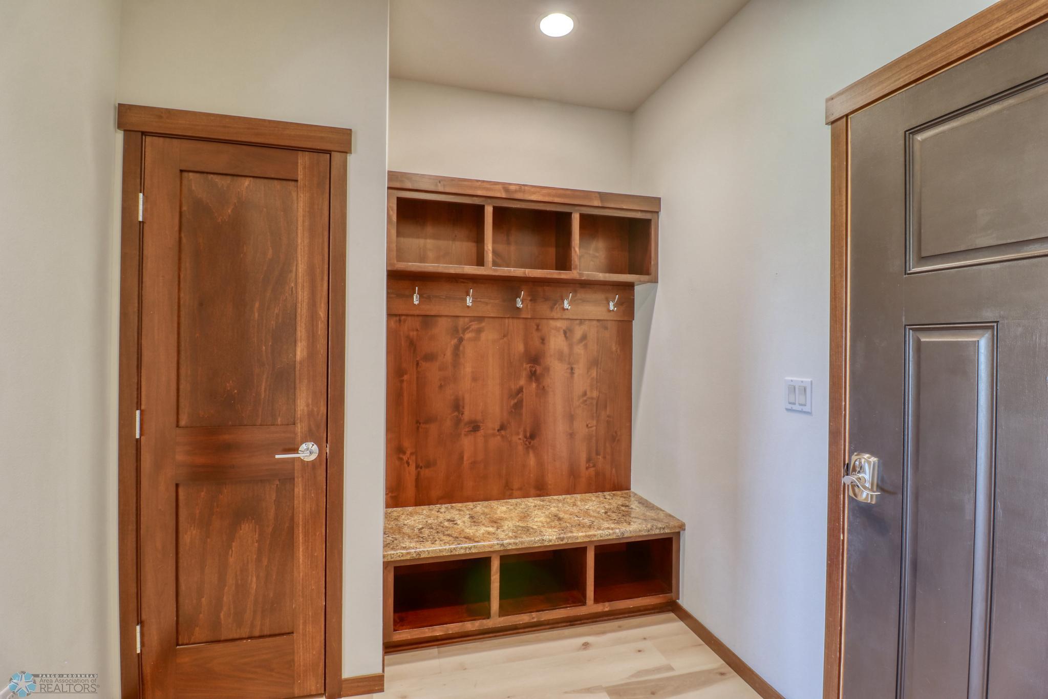 Mudroom1_2.jpg