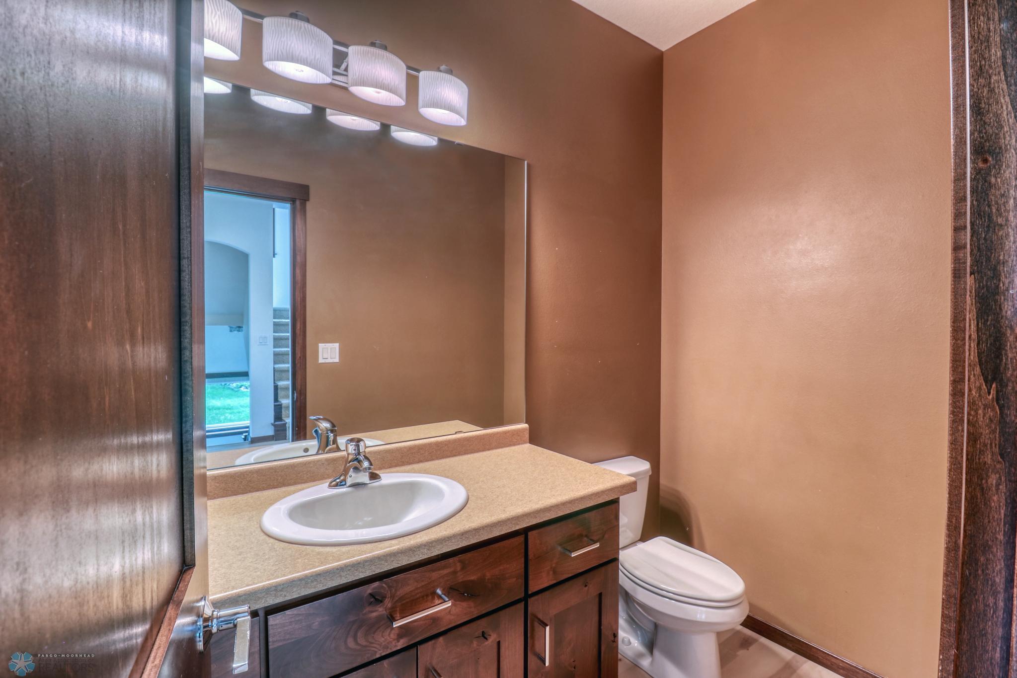 Half-bath1_1.jpg