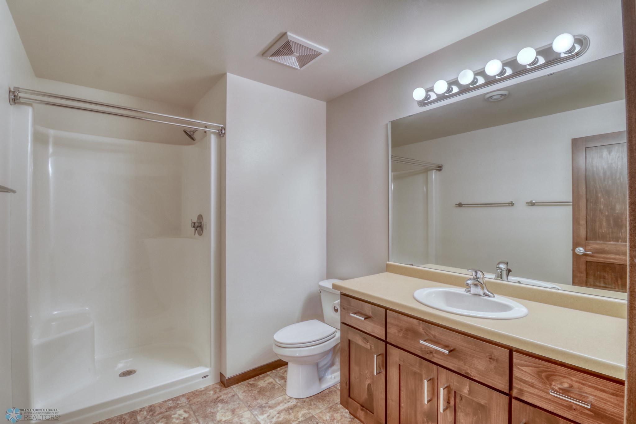Basement Bathroom1_1.jpg