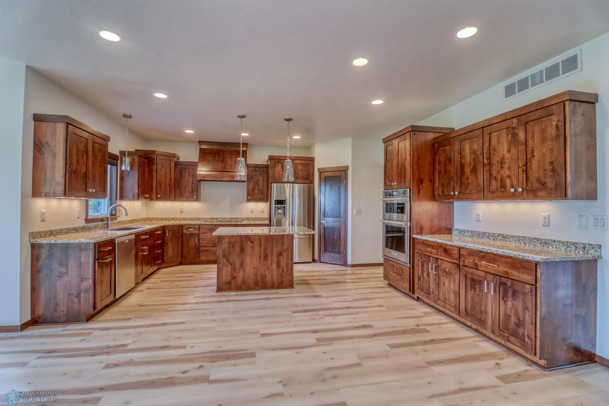 Kitchen1_1.jpg