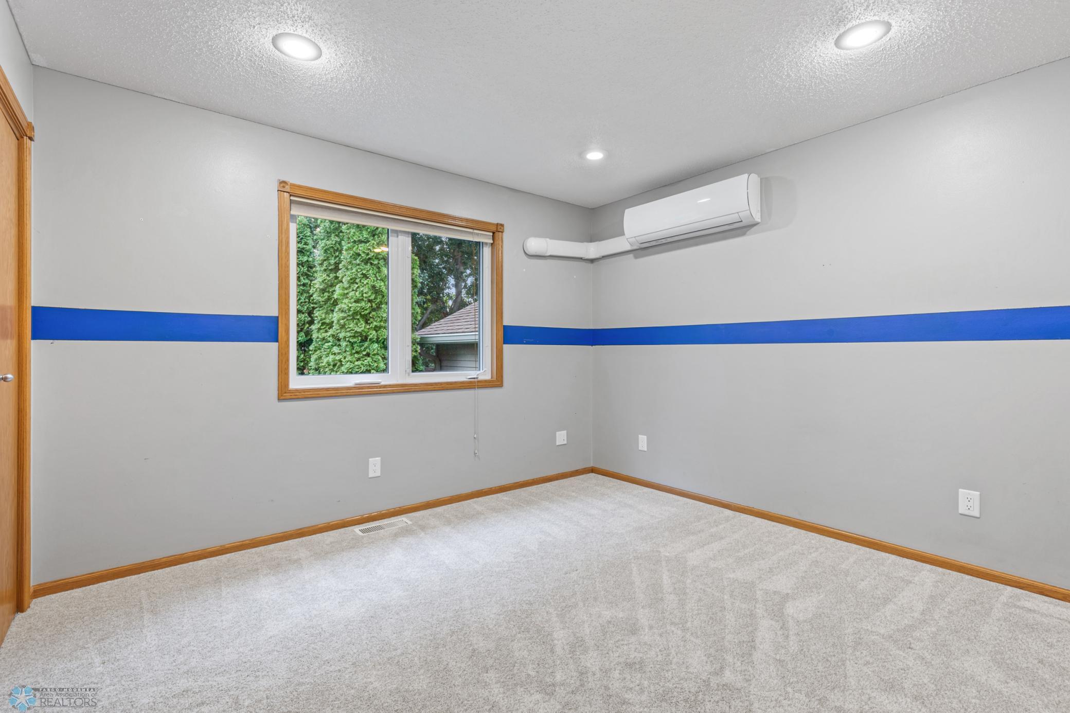 Bedroom - Upper Level