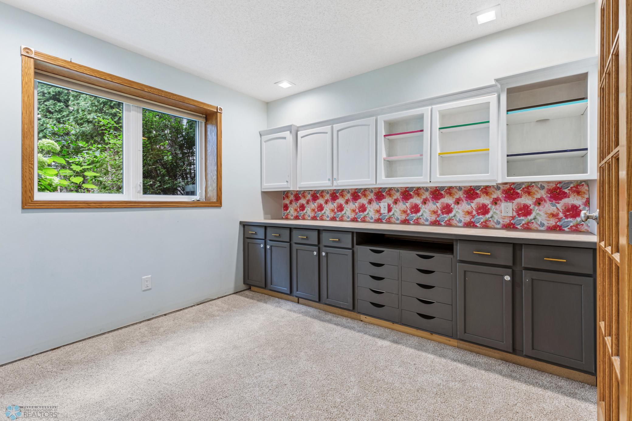 Home Office/Craft Room