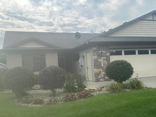2451 Dallman Lane SE, Rochester, MN 55904