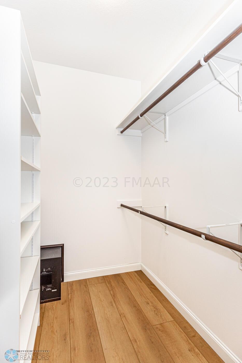 Walk In Closet 1