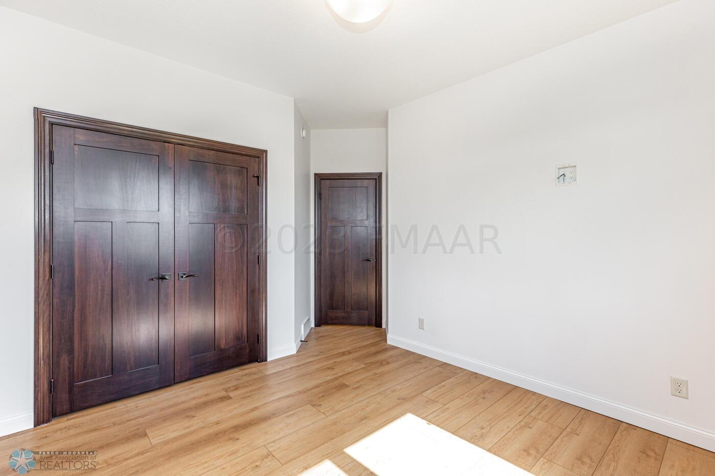 Office/Bedroom 2