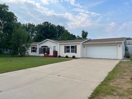 Photo for 635 Lockerbie Street E, Litchfield, MN 55355 - listing #6589202 635 Lockerbie Street E, Litchfield, MN 55355