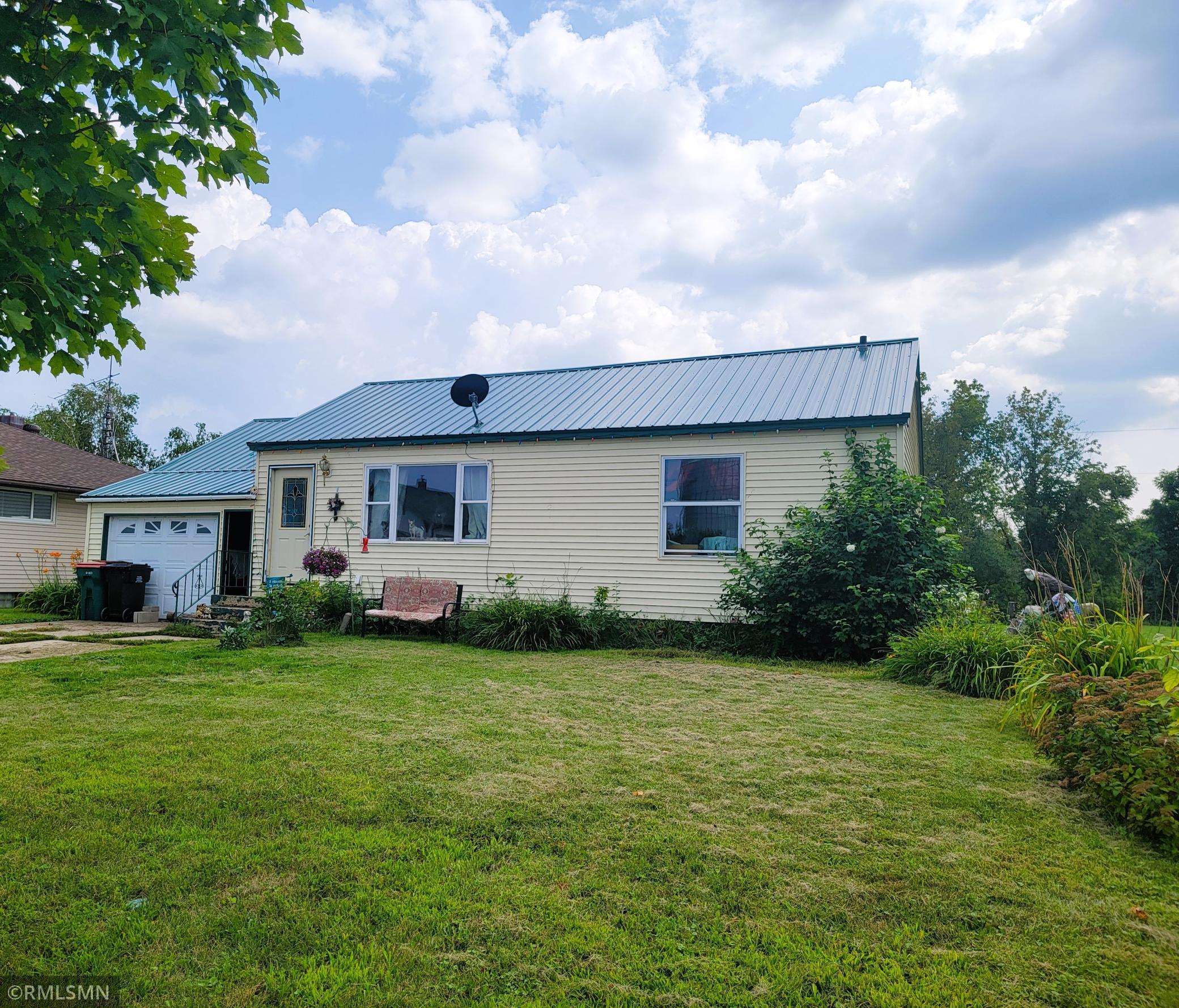 3 Bedroom Rambler, Newer Steel Roof and Vinyl Siding.