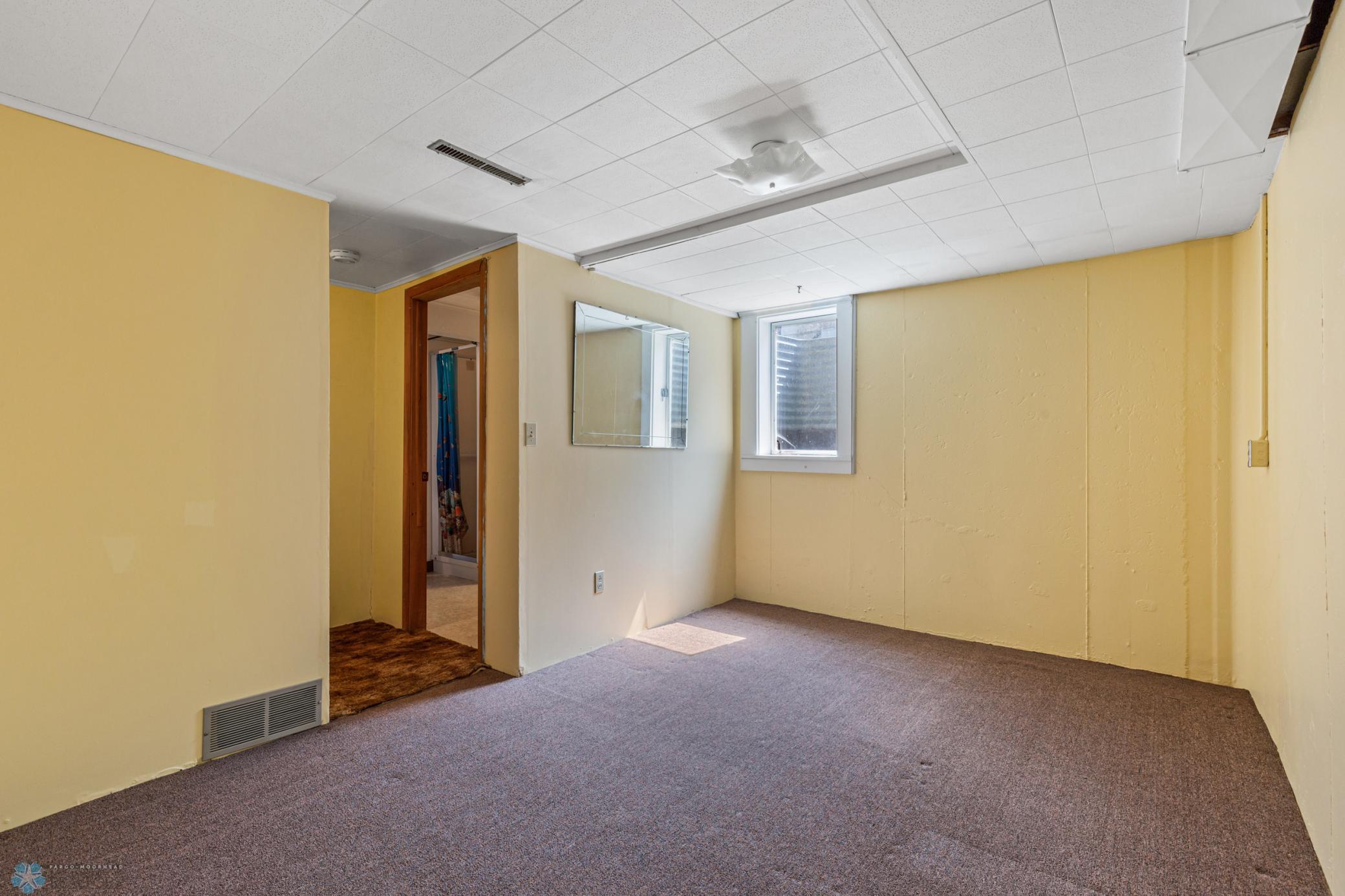 Basement Bedroom #4