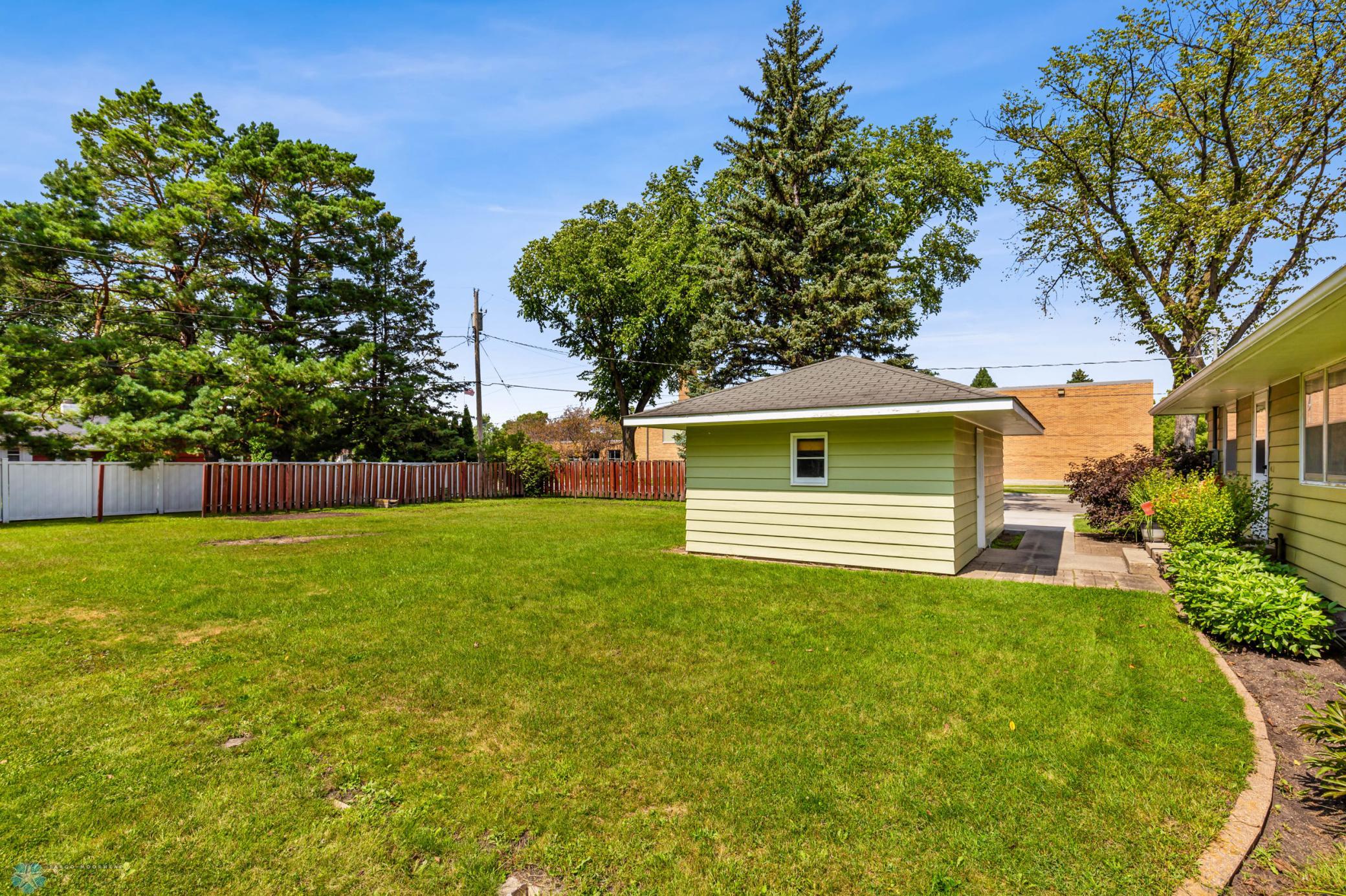 Garage, Backyard