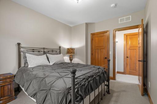 8855 Legends Club Drive, Prior Lake, MN 55372
