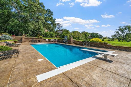 8855 Legends Club Drive, Prior Lake, MN 55372