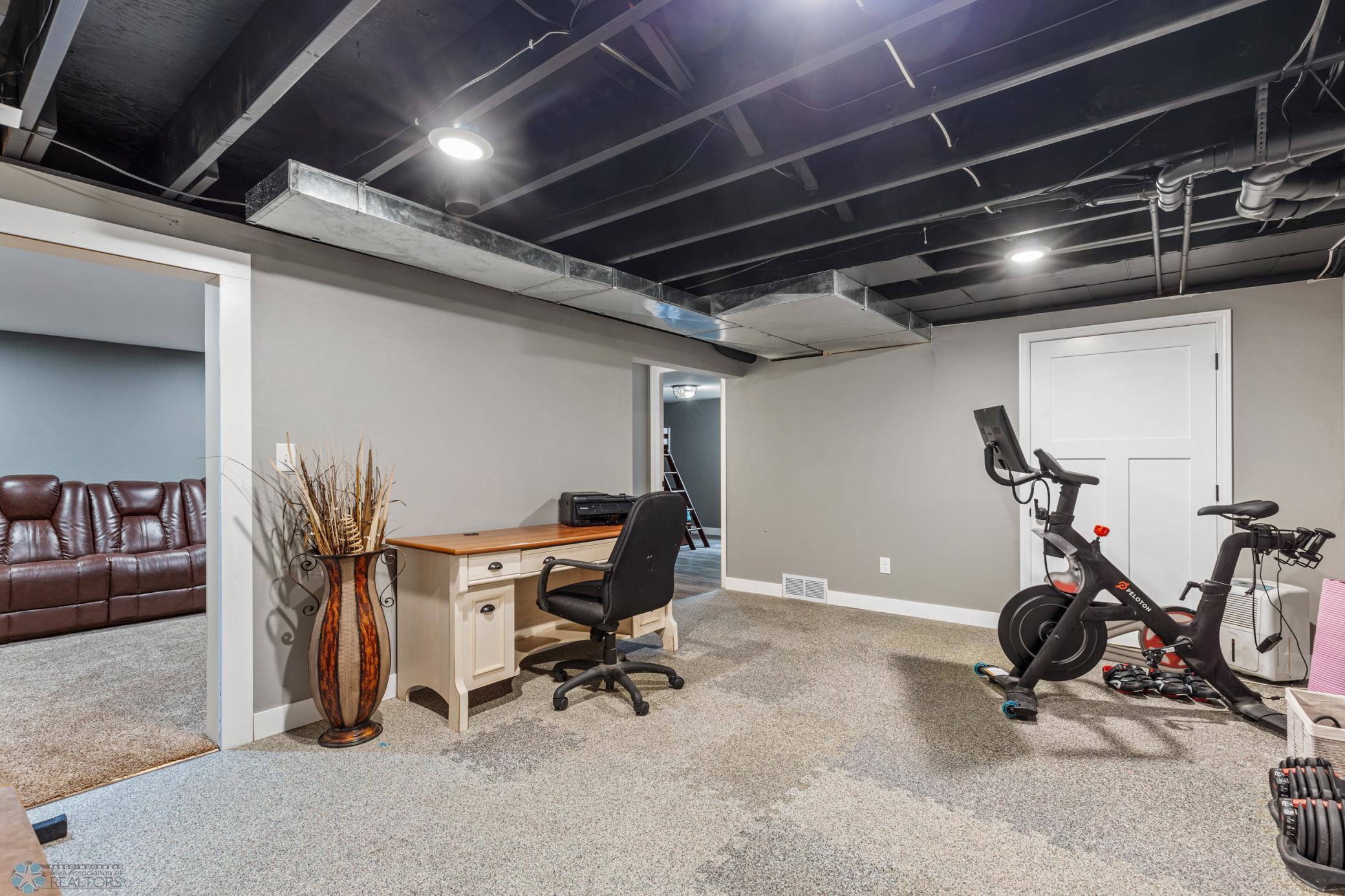Flex Room
