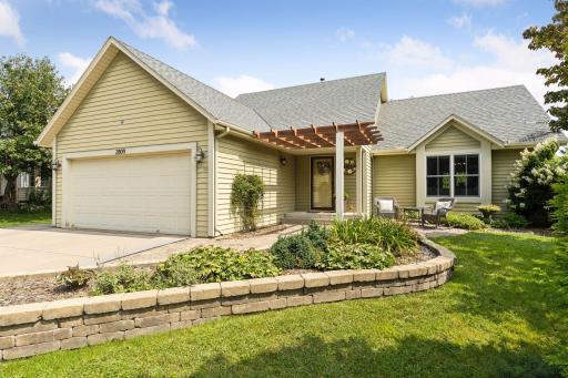 2809 Blue Ridge Drive, Saint Paul, MN 55125