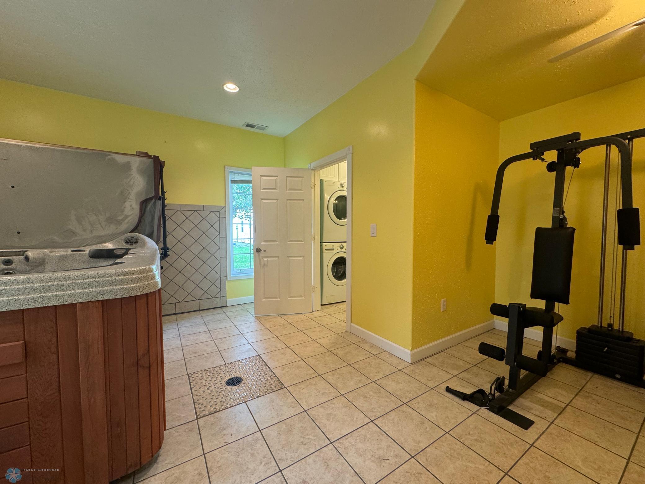 Hot Tub/Workout Room
