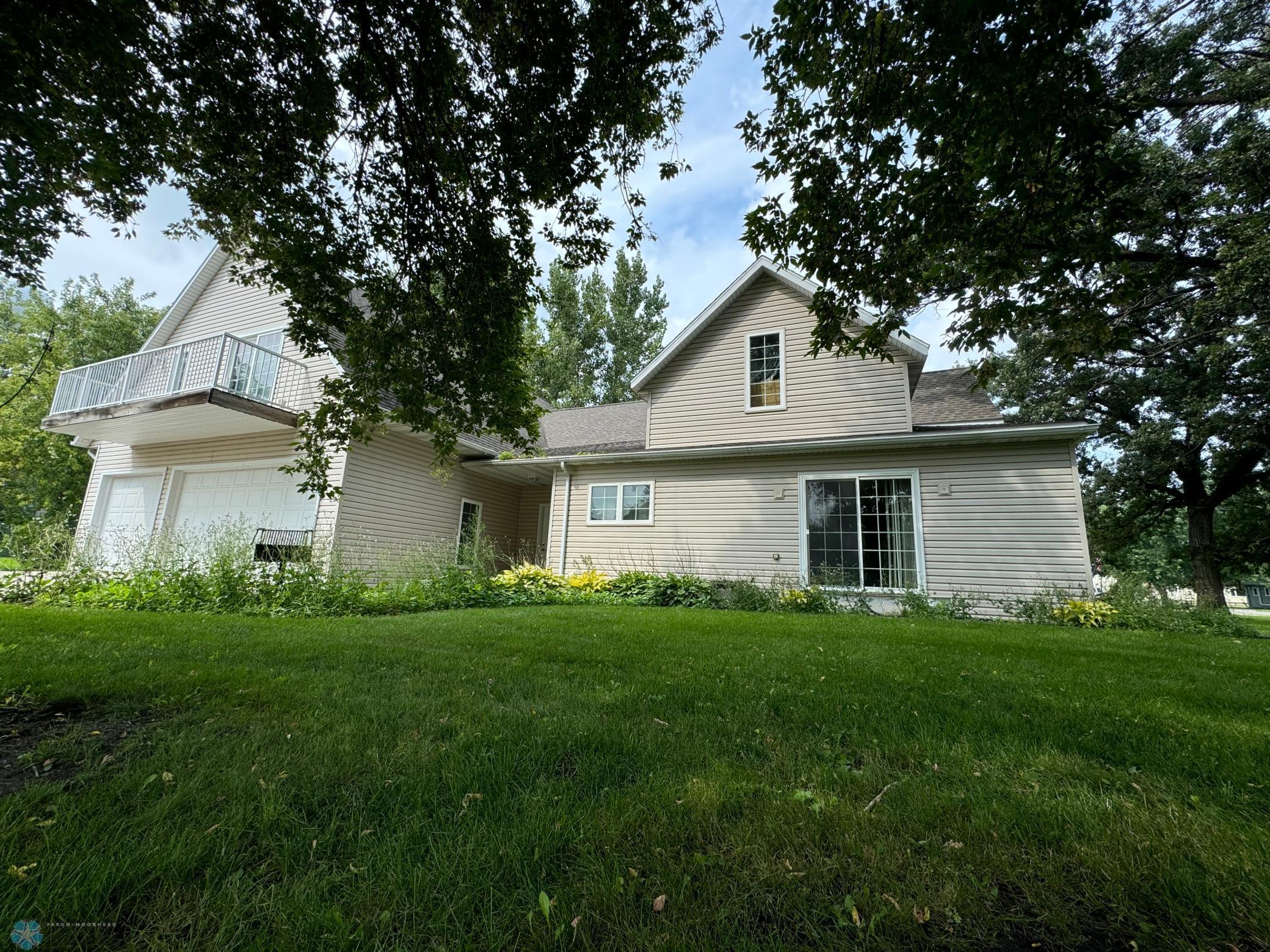 140 3rd Ave S, Kindred