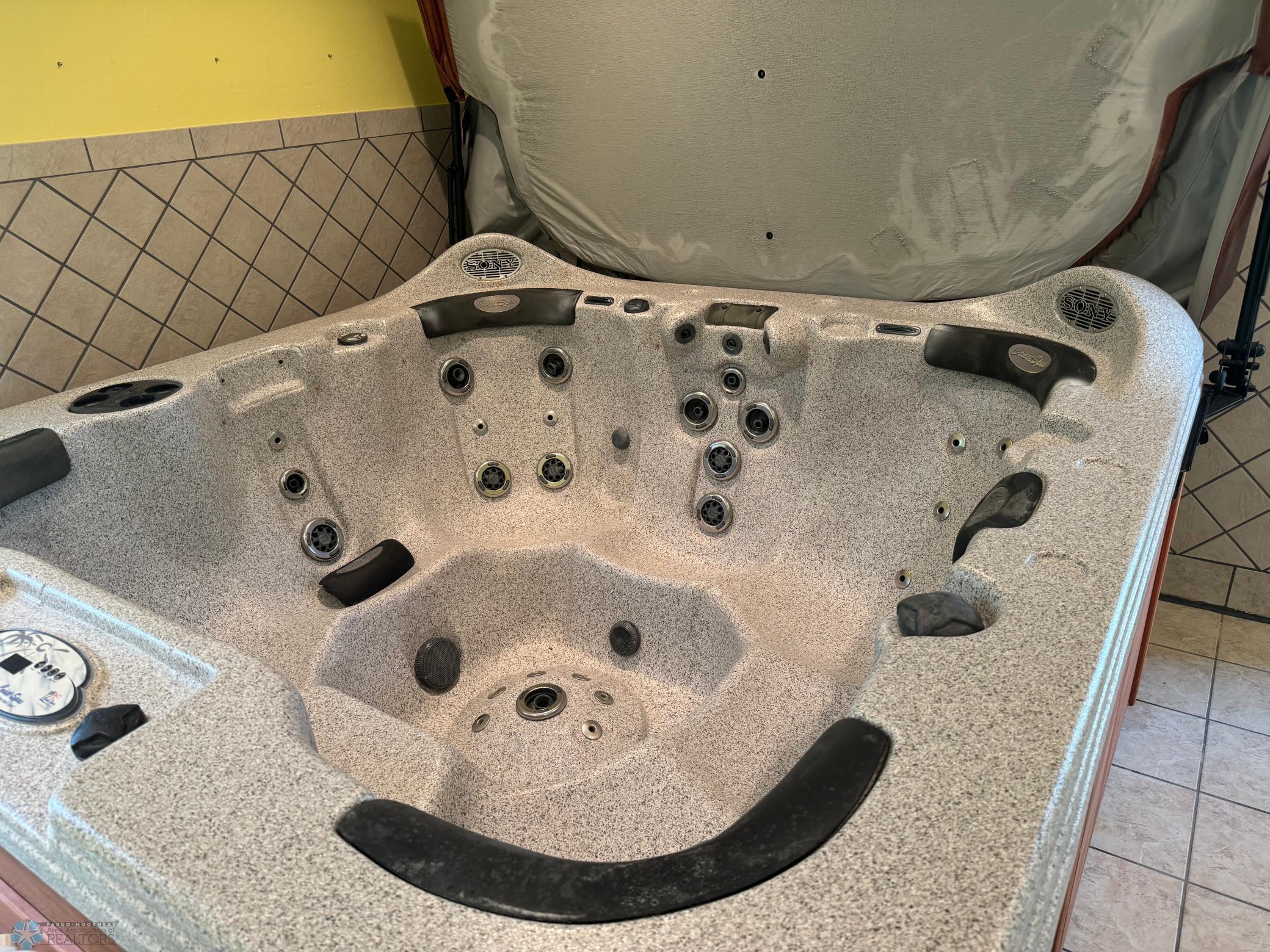 BIG Hot tub included!