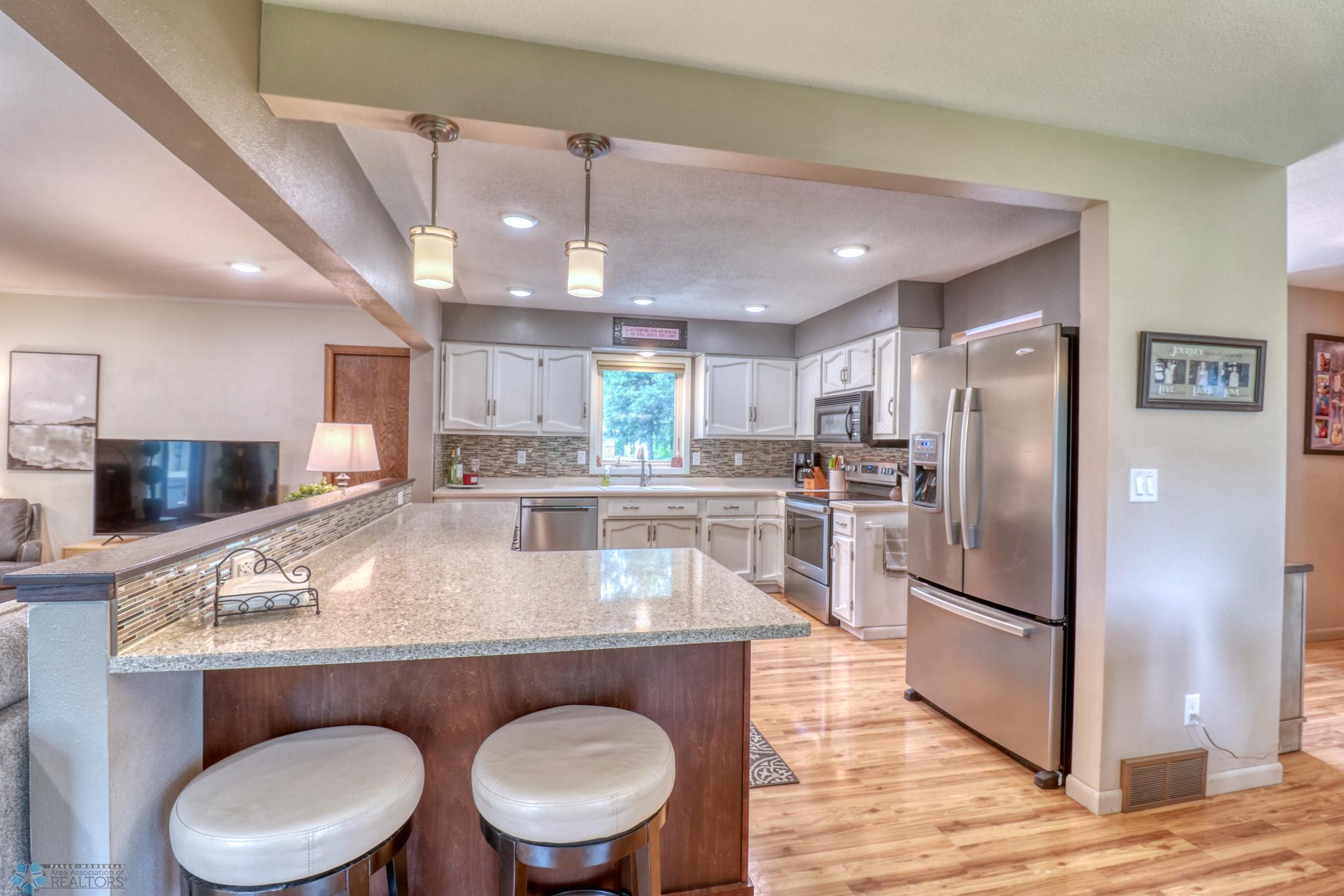 Kitchen1_0.jpg