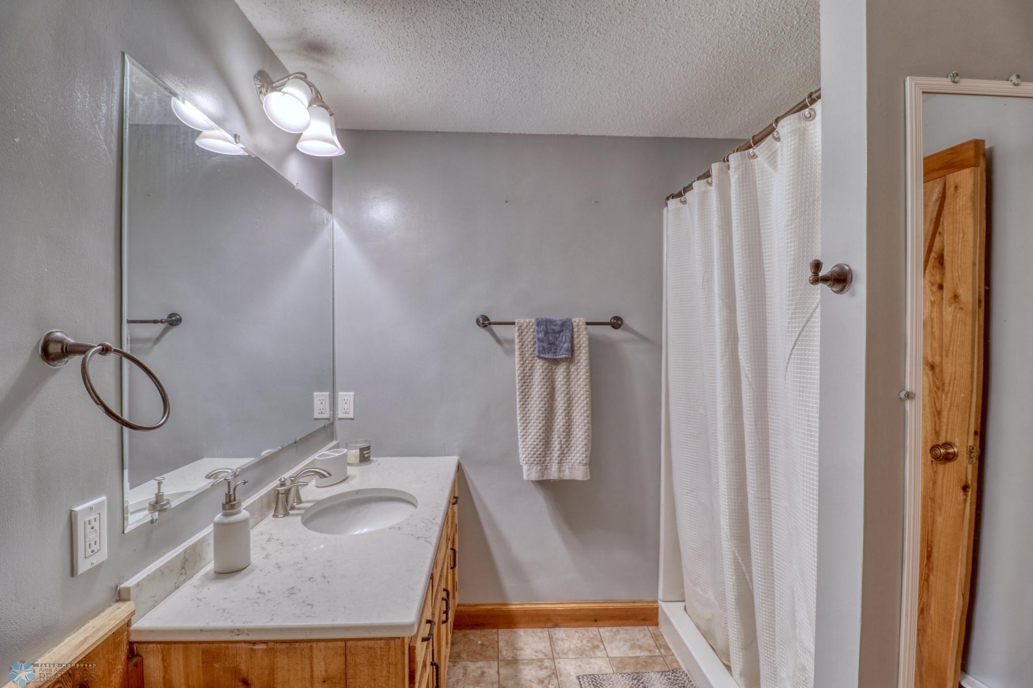 Basement Bathroom1_2.jpg