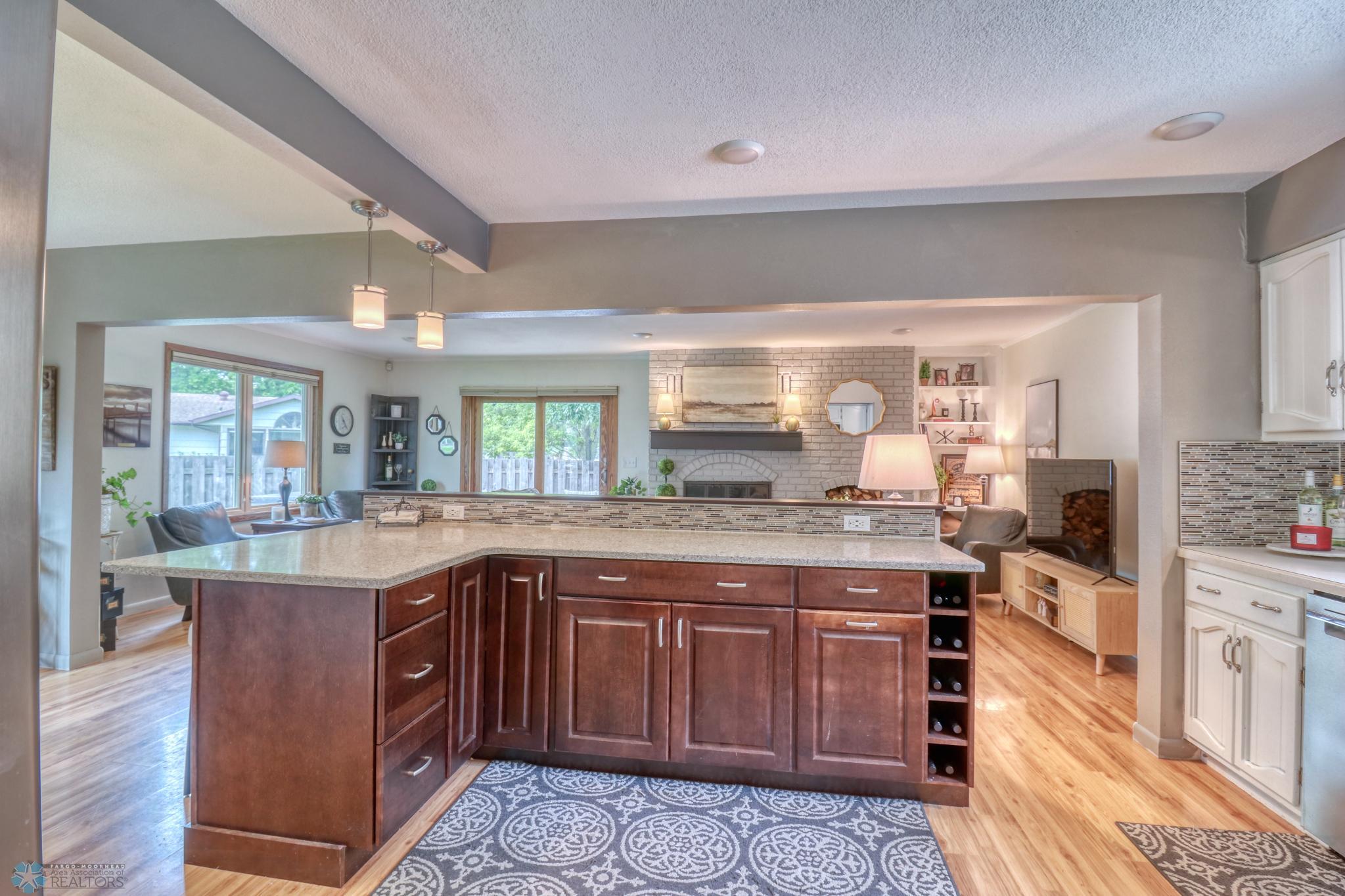 Kitchen1_1.jpg
