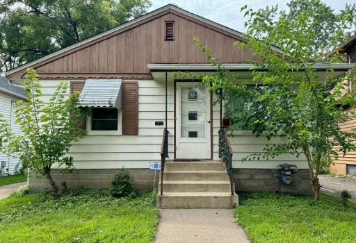 951 May Street, Saint Paul, MN 55116