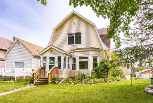 4826 W 6th Street, Duluth, MN 55807